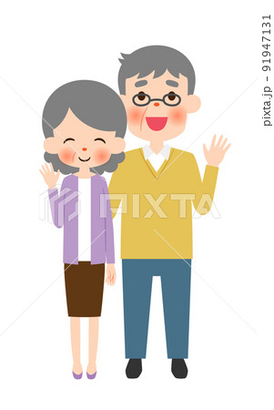 寄り添う笑顔のシニア夫婦 91947131