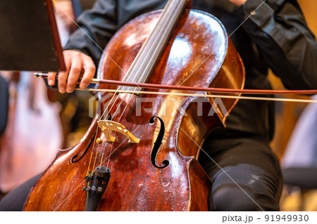 cello on the stage of the Philharmonic during a concert 91949930