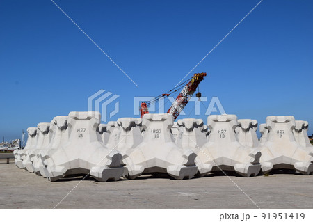 産業用クレーン 91951419