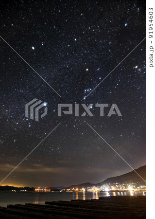 瀬戸内の秋の星空　オリオン座と冬の大三角 91954603