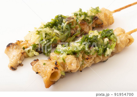 焼き鳥 ネギ塩鶏皮 焼き鳥 ネギ塩鶏皮 91954700