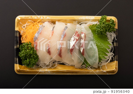 《大分県産》しまあじ お造り 《大分県産》しまあじ お造り 91956340