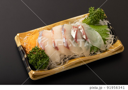 《大分県産》しまあじ お造り 《大分県産》しまあじ お造り 91956341
