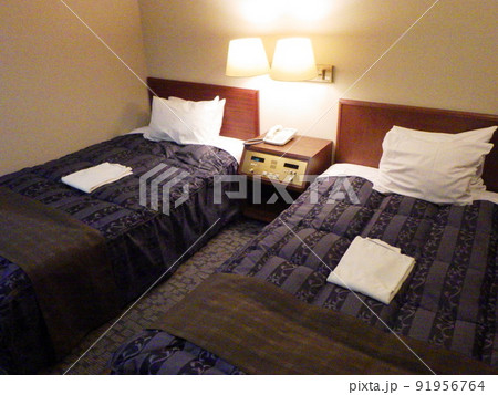 ビジネスホテルのベッド(ツインルーム) ビジネスホテルのベッド(ツインルーム) 91956764