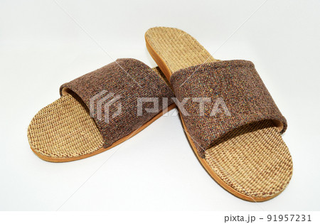 室内屋外のスリッパ 正面 91957231