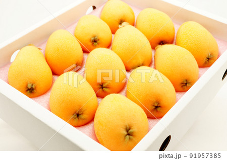 びわ　箱入り 91957385