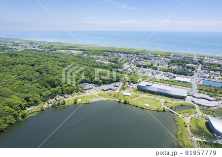 ポロト湖上空から見たウポポイ（空撮） 91957779