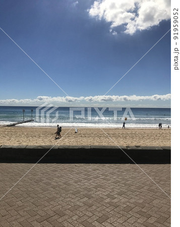 晴れた日のマンリービーチ 91959052