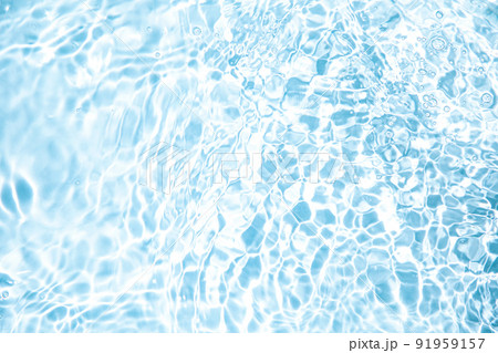 光を受けた水面のキラキラ 光を受けた水面のキラキラ 91959157