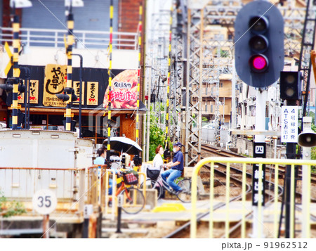 駅周辺　鉄道　踏切 91962512