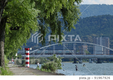 夏の琵琶湖漕艇場付近の風景 夏の琵琶湖漕艇場付近の風景 91967926