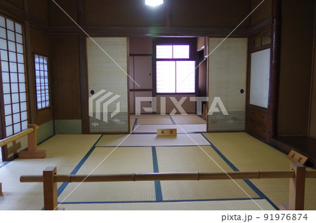 信州　岡谷の文化財　旧林家住宅　座敷光景　製糸業で成功した林国蔵の住宅 91976874