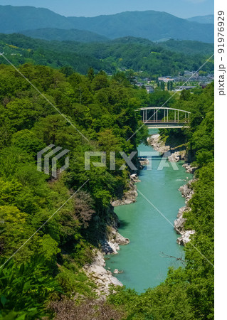 新緑の天龍峡と姑射橋 長野県 新緑の天龍峡と姑射橋 長野県 91976929