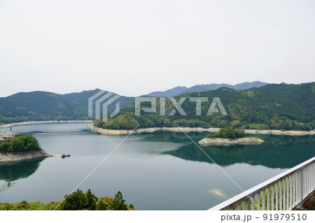 早明浦ダム左岸展望台からの眺め 早明浦ダム左岸展望台からの眺め 91979510