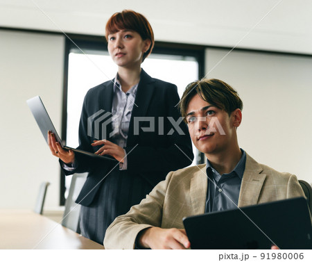 ビジネスパーソン 91980006