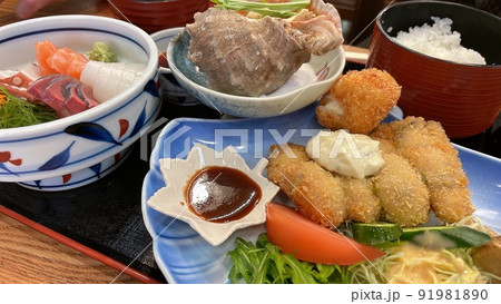 広島観光宮島で豪華ランチ牡蠣フライ定食 広島観光宮島で豪華ランチ牡蠣フライ定食 91981890