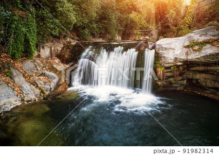 Fairy Tale waterfall in Garganta La Olla, Extremadura, Spain 91982314
