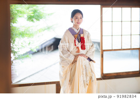 白無垢の20代女性 白無垢の20代女性 91982834