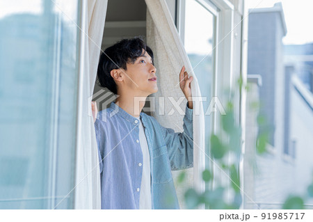 若い男性 91985717
