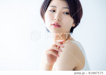 ビューティー　女性 91987575