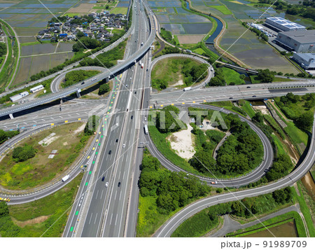 九州自動車道の鳥栖JCTの空撮 九州自動車道の鳥栖JCTの空撮 91989709