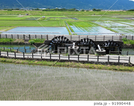 朝倉の三連水車の揚水車群の空撮 91990448