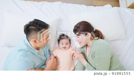 family time with kid 91991555