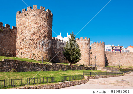 Medieval walls of Plasencia, Extremadura, Spain 91995001