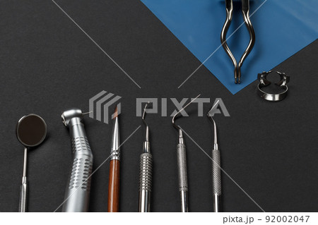 Set of metal dental instruments for teeth dental care Set of metal dental instruments for teeth dental care 92002047