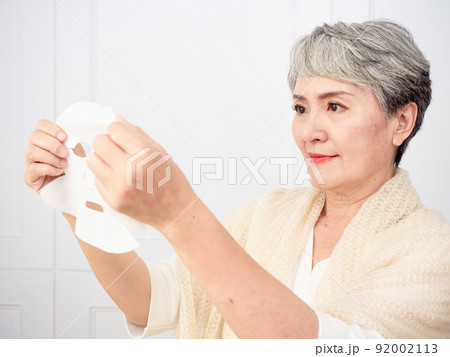 白髪 白髭 白い毛 92002113