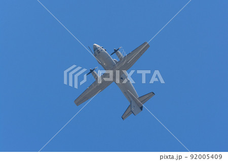 イタリア空軍C-27Jスパルタン輸送機バレルロール イタリア空軍C-27Jスパルタン輸送機バレルロール 92005409