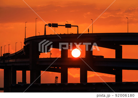 福岡都市高速と夕日 福岡都市高速と夕日 92006180