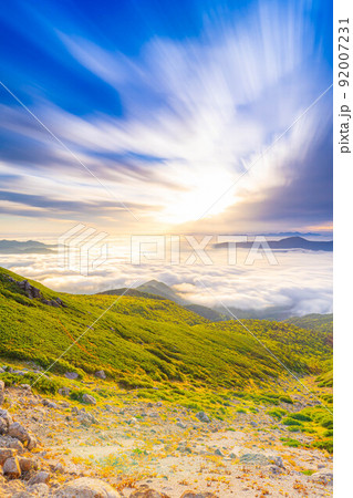 【雲海素材】乗鞍高原の雲海と朝焼け【長野県】 【雲海素材】乗鞍高原の雲海と朝焼け【長野県】 92007231