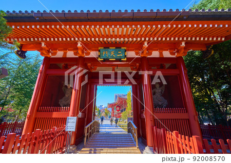 東京都台東区浅草2丁目 浅草寺の二天門 92008570