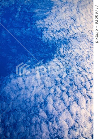 空 92009757
