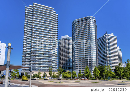 横浜みなとみらいの都市風景 高島中央公園 横浜みなとみらいの都市風景 高島中央公園 92012259
