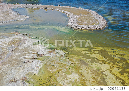 Catastrophic shallowing of freshwater reservoirs 92021133