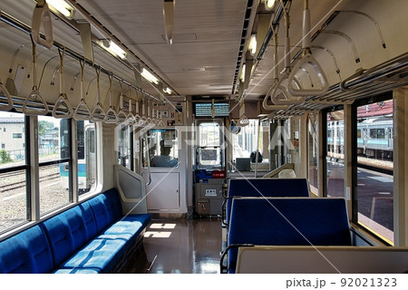 信濃大町(大糸線 松本行 電車内) 信濃大町(大糸線 松本行 電車内) 92021323