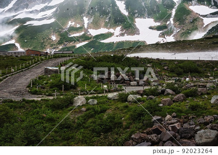 室堂平（ホテル立山　部屋の窓　雄山） 92023264