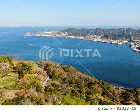 火の山公園の上空から関門海峡の空撮 火の山公園の上空から関門海峡の空撮 92023719