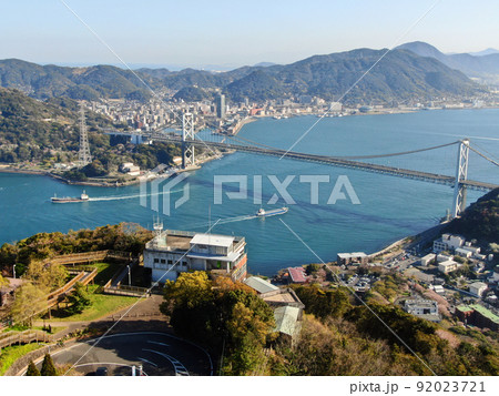 火の山公園の上空から関門海峡の空撮 火の山公園の上空から関門海峡の空撮 92023721