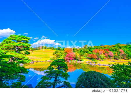 万博公園 日本庭園の紅葉 万博公園 日本庭園の紅葉 92024773