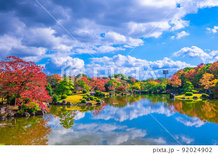 万博公園 日本庭園の紅葉 万博公園 日本庭園の紅葉 92024902