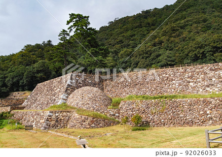 鳥取県/ 鳥取城・鳥取城跡 巻き石垣（巻石垣） 92026033