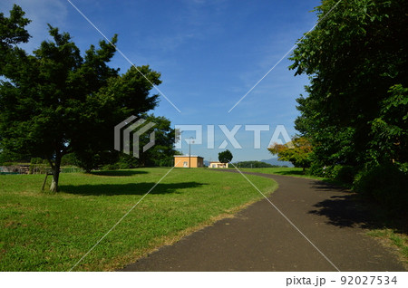 片倉つどいの森公園の夏　八王子市 92027534