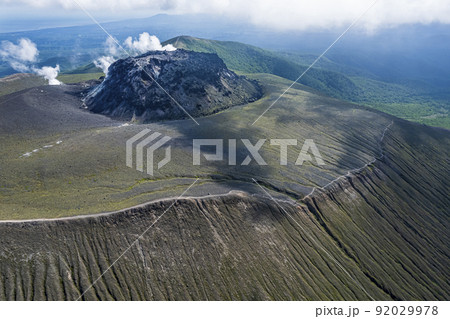 空から見た樽前山（空撮） 92029978