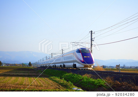 山形新幹線”つばさ”号と白馬の騎士 山形新幹線”つばさ”号と白馬の騎士 92034280