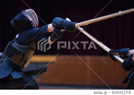 剣道の試合 92035279