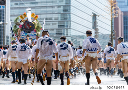 《福岡県》博多祇園山笠　集団山見せ（7月13日） 92036463