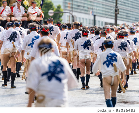 《福岡県》博多祇園山笠　集団山見せ（7月13日） 92036483